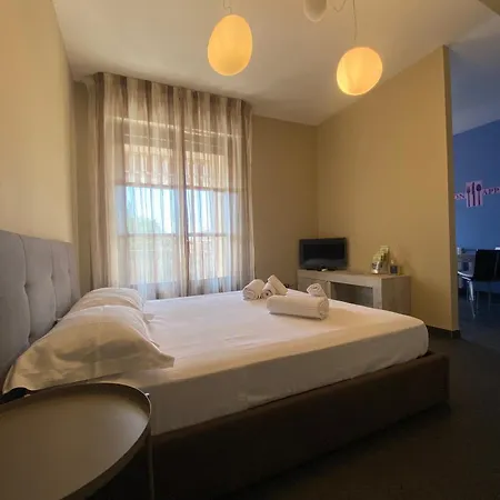 아파트 Chicco Small Business - Vicino A Centro, Stazione E Ospedale - Cinelli